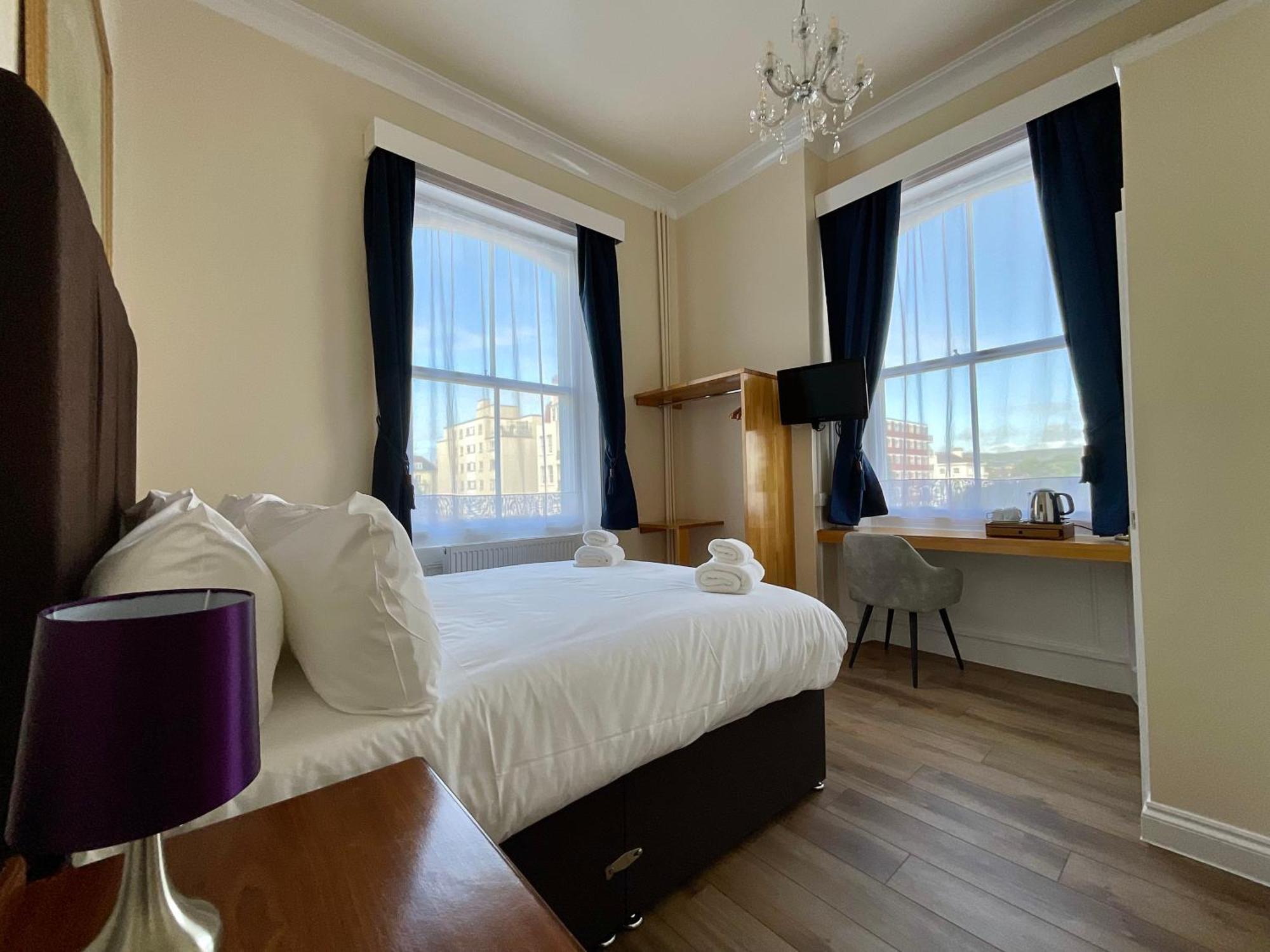 Vernon Guesthouse Eastbourne Eksteriør billede